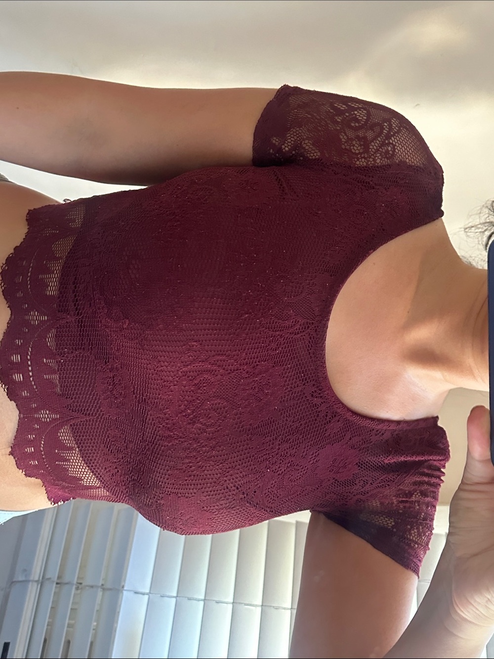 Lace Scoop Neck Cap Sleeve Burgundy Red Scalloped Hem Crop Top - Picture 3 of 13